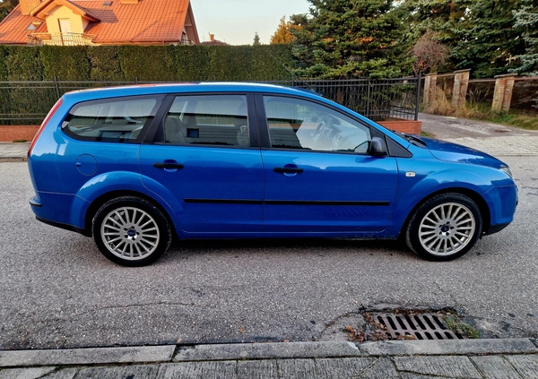 Ford Focus cena 11900 przebieg: 204000, rok produkcji 2006 z Radom małe 667